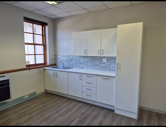 190M² OFFICE TO LET IN SANDTON CENTRAL